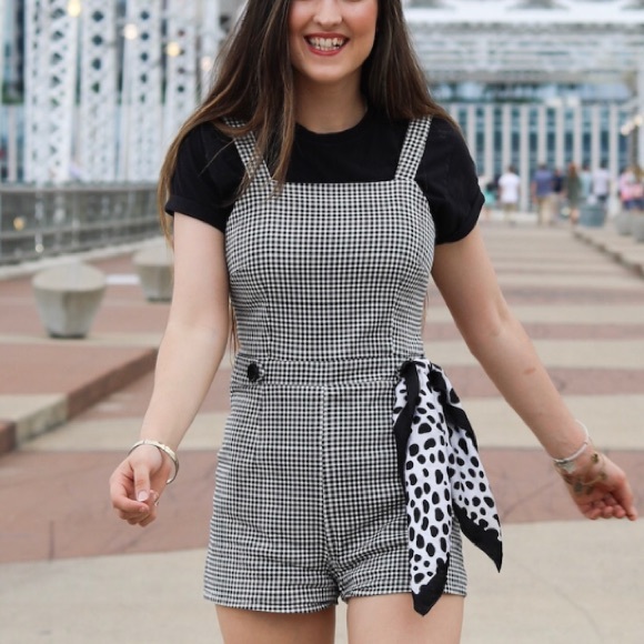 Blush Boutique Gingham Romper - Picture 3 of 8